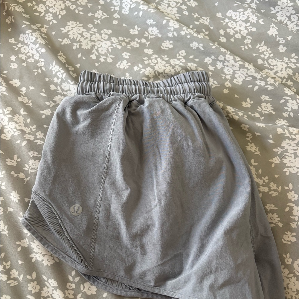 lululemon hottie hot shorts